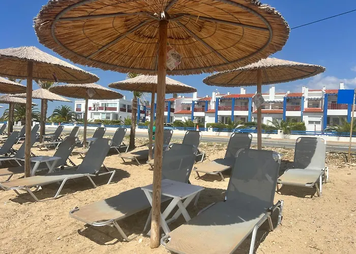 Сasa de vacaciones къща миленико на брега на морето *